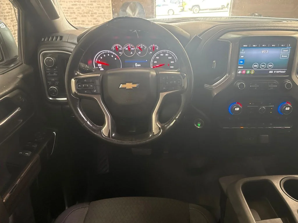 Used 2020 Summit White Chevrolet LT image 15