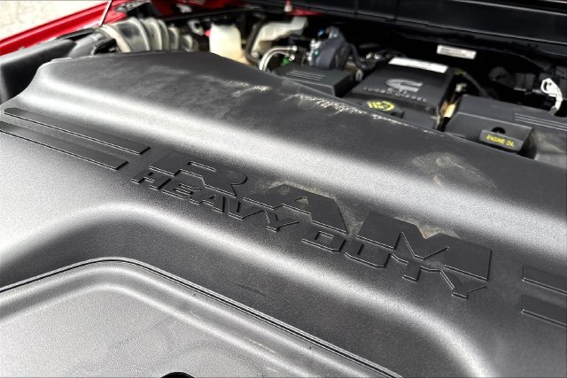 Used 2022 Red Ram Laramie image 32