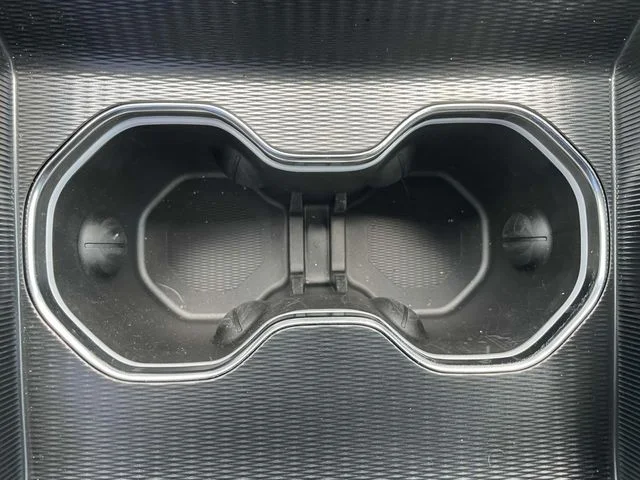 New 2025 Silver Zynith Exterior Paint Jeep Altitude image 18