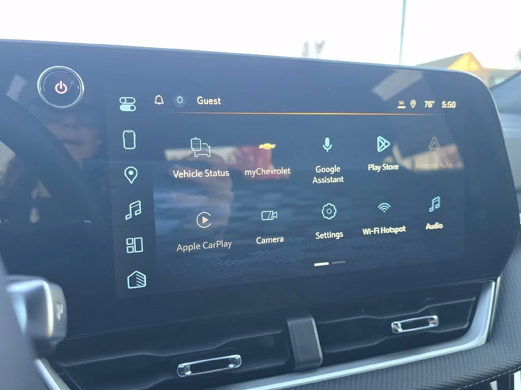 2027 Chevrolet Equinox LT - Photo 28