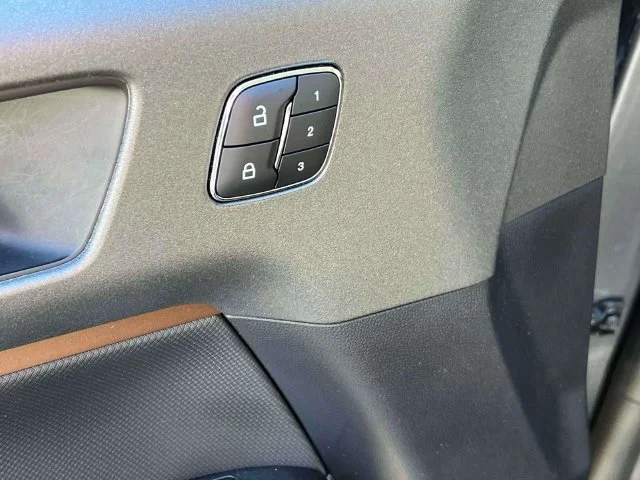Used 2025 Gray Ford Outer Banks image 27