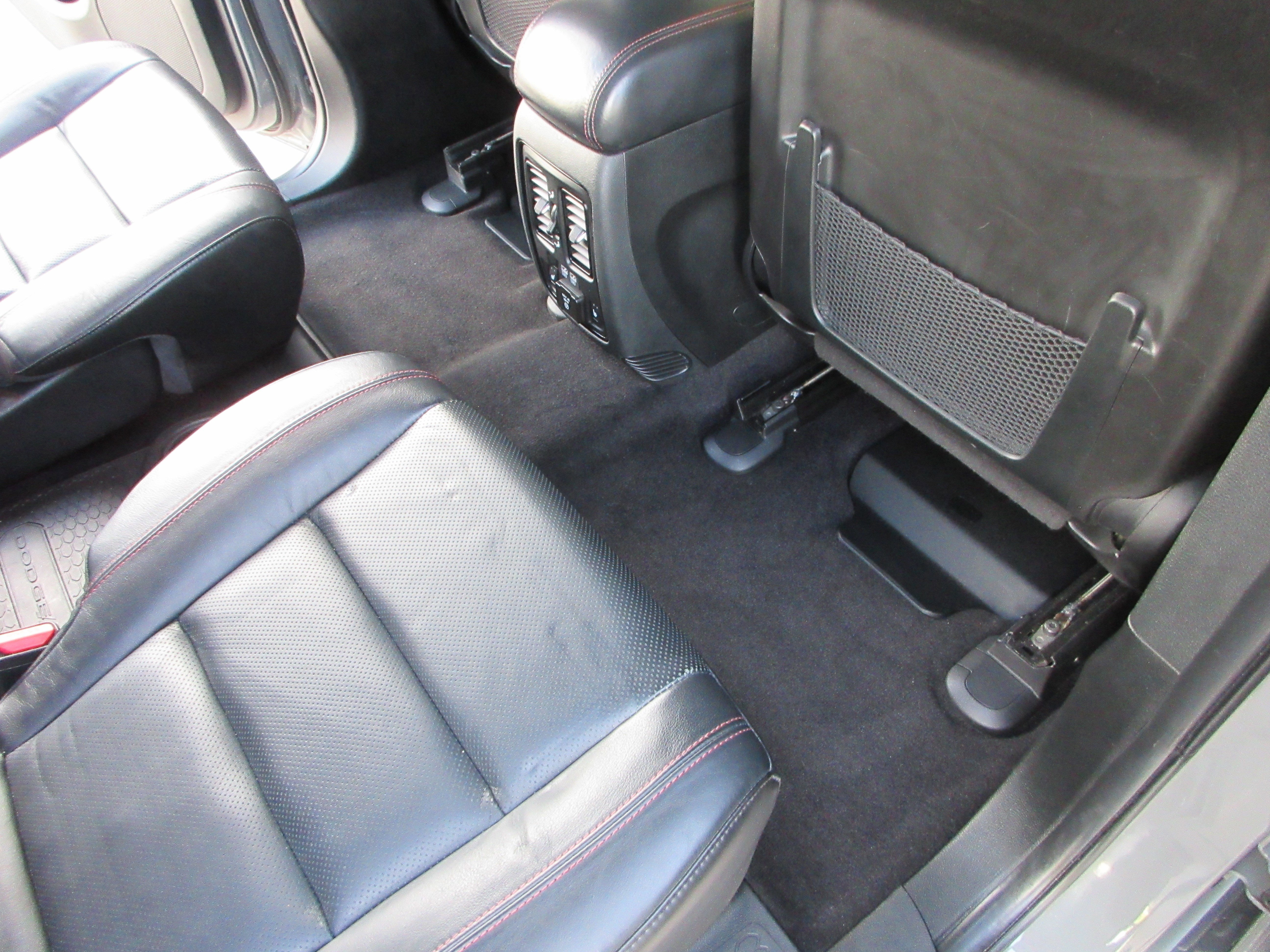 Used 2022 Destroyer Gray Clearcoat Dodge R/T image 23