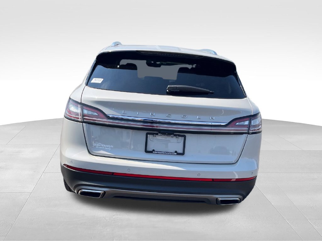 Used 2023 White Lincoln Reserve image 4