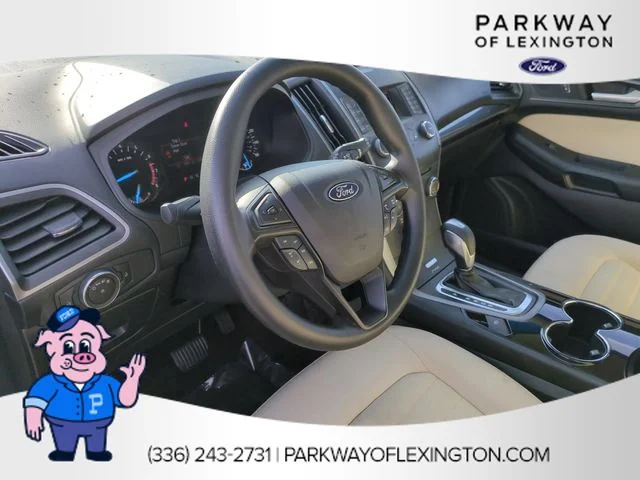 Used 2016 Black Ford SE image 15