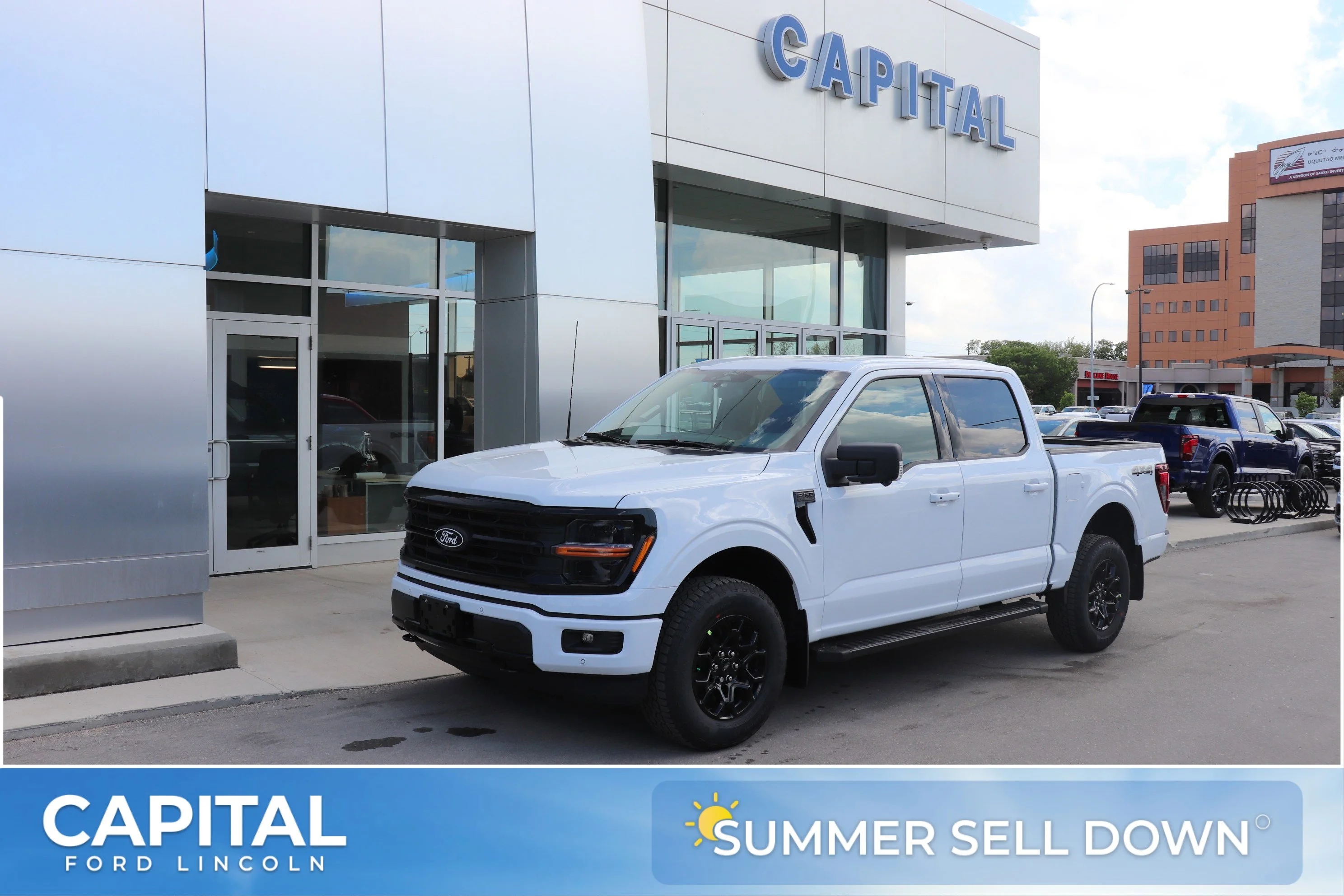 New 2026 OXFORD WHITE Ford XLT image 1