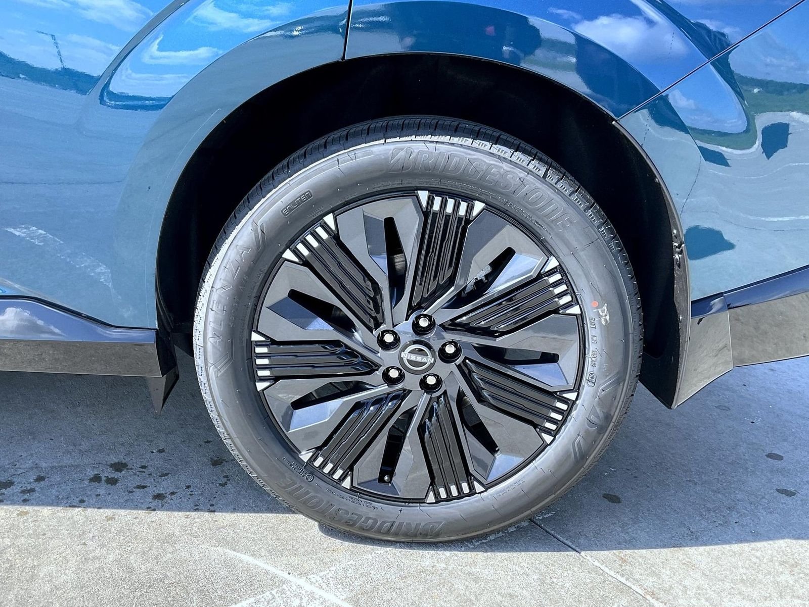 New 2026 Aurora Blue Pearl Metallic / Super Black Two-tone Nissan Platinum image 21