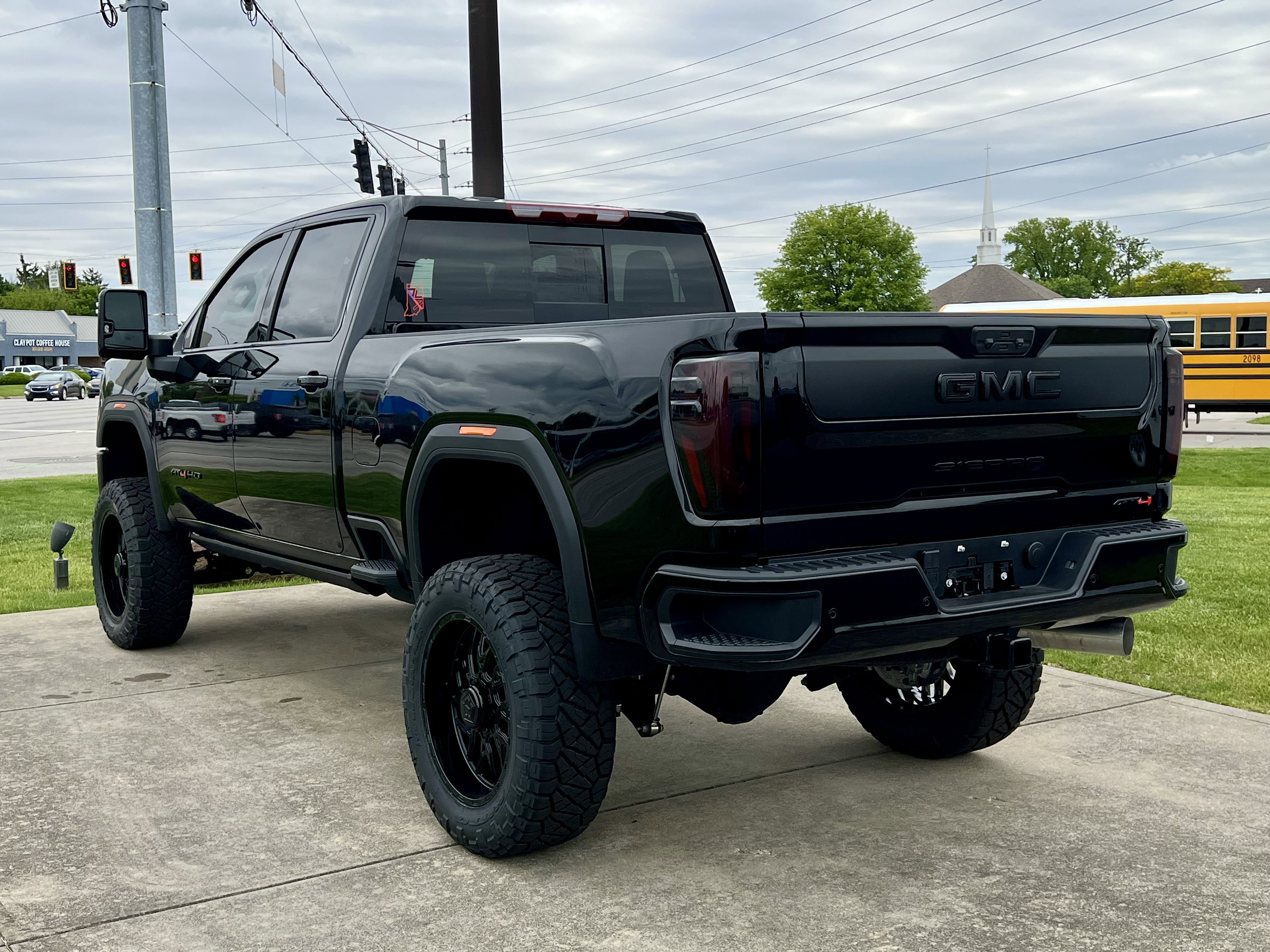 2026 GMC Sierra 2500HD AT4 - Photo 3
