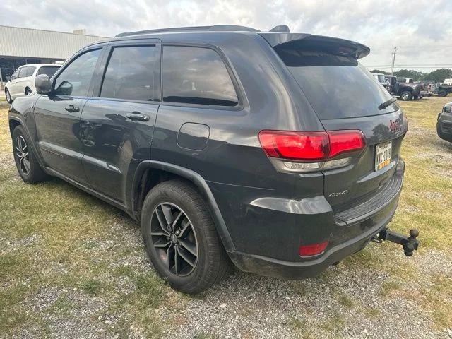 Used 2018 Black Jeep Trailhawk image 3