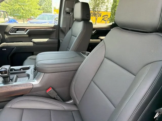 2026 GMC Sierra 1500 SLT - Photo 18