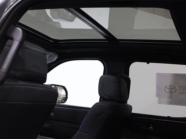 2026 Toyota Tundra Platinum - Photo 4