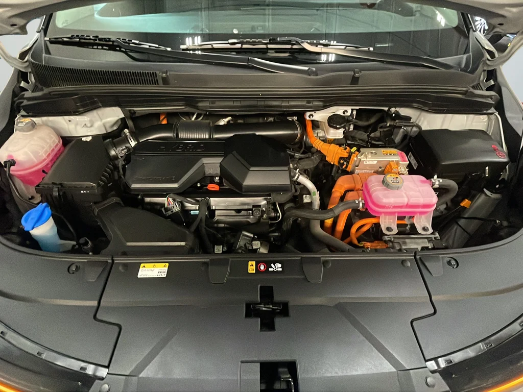 Used 2025 White Kia EX image 36