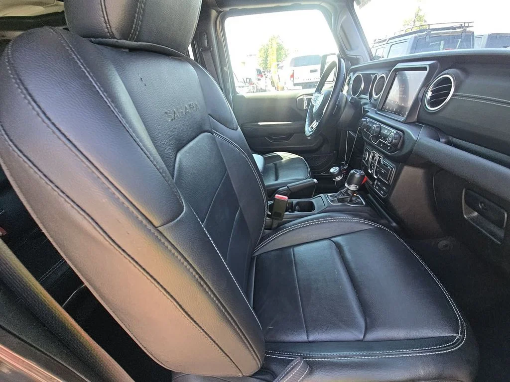 Used 2023 Gray Jeep Sahara 4xe image 5
