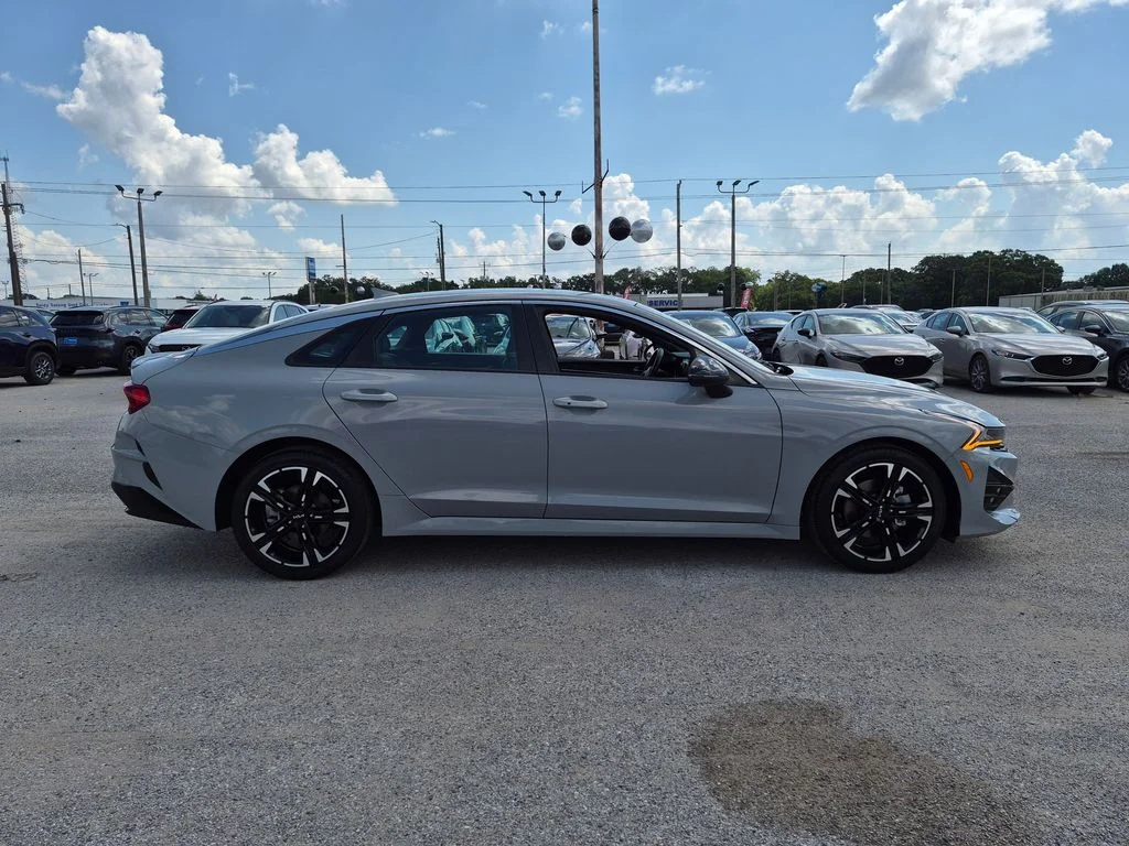 Used 2022 Gray Kia GT-Line image 6