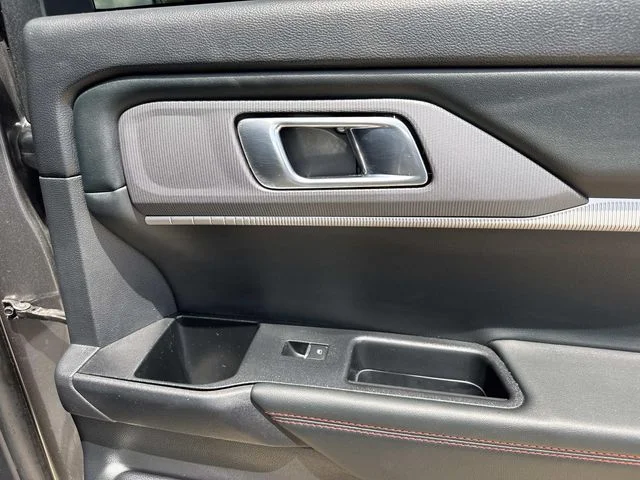 Used 2025 Gray Ford ST-Line image 23