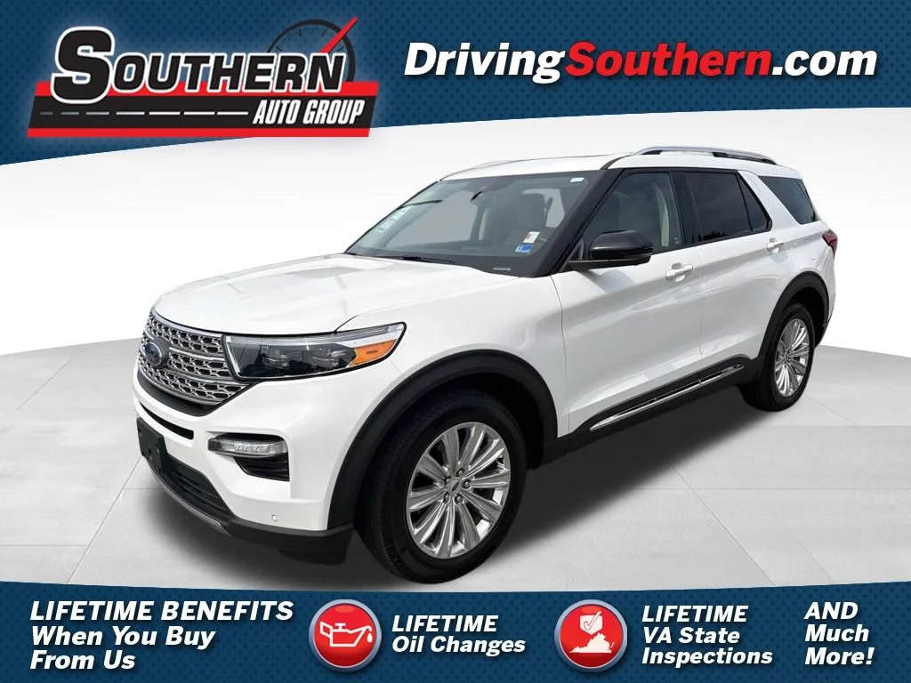 Used 2023 White Ford Limited image 1