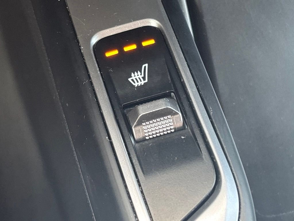 Certified Used 2023 Silver Kia X-Line S image 31
