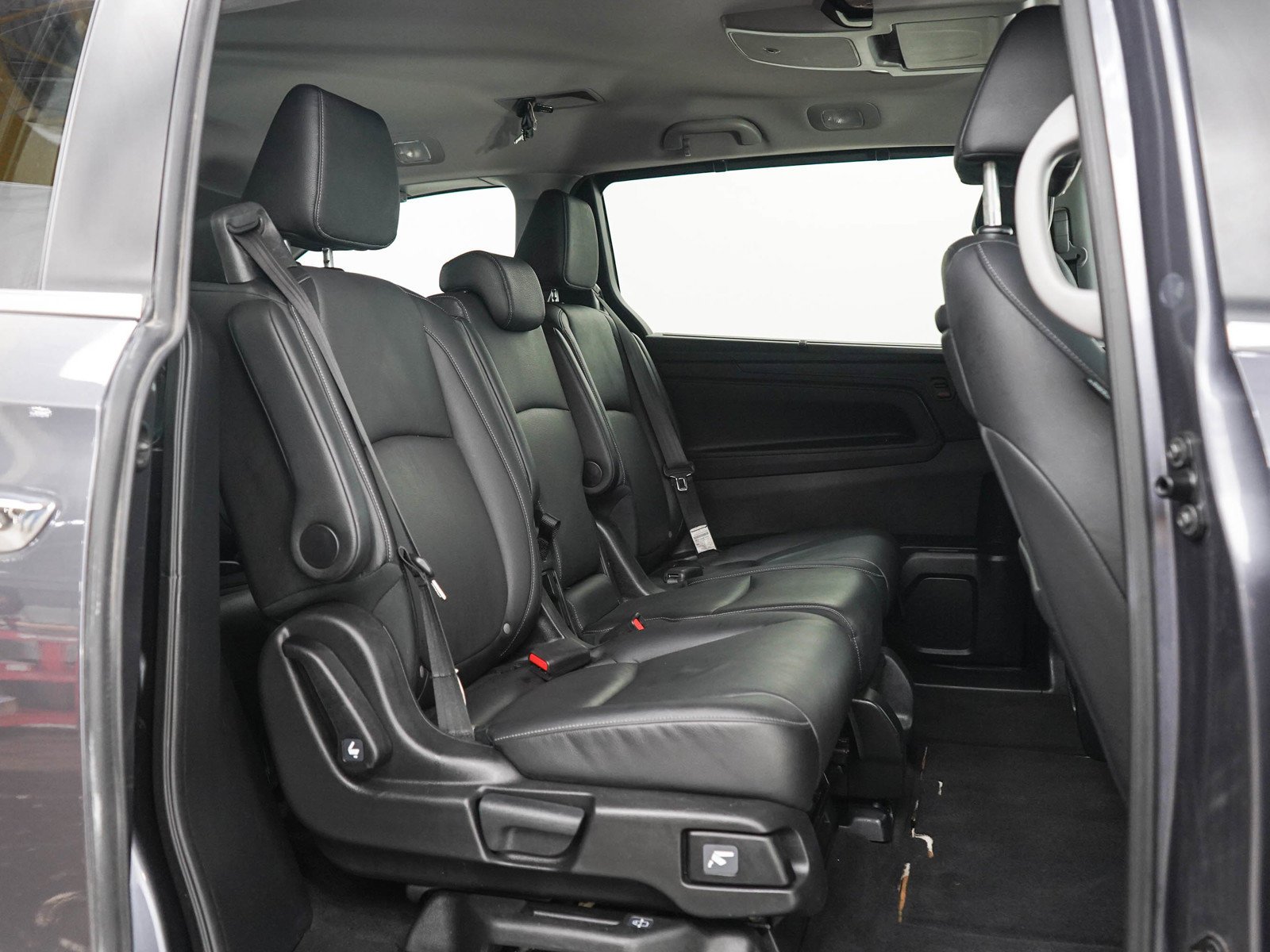 Used 2024 Gray Honda Touring image 13
