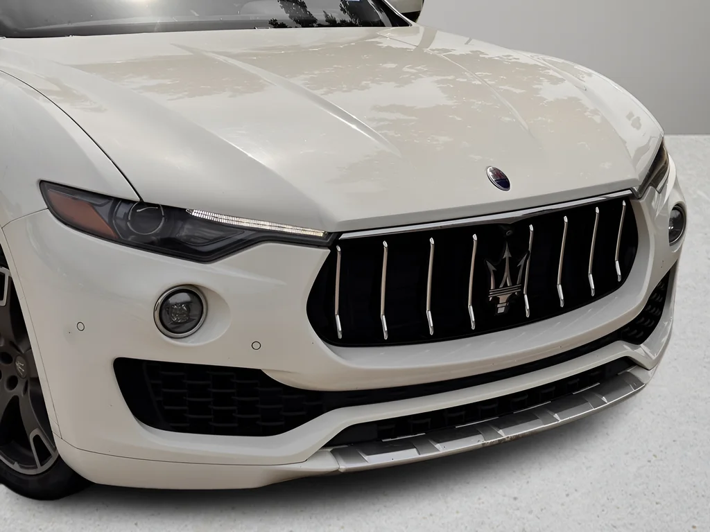Used 2017 Black Maserati S image 26