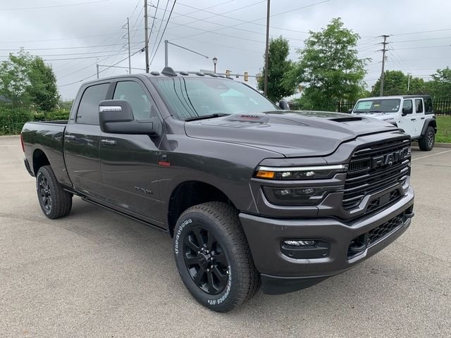 New 2026 Granite Crystal Metallic Clear-Coat Exterior Paint RAM Laramie image 8