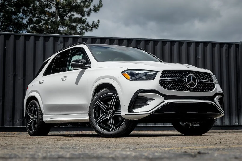 New 2026 Polar White Mercedes-Benz GLE 450e image 1