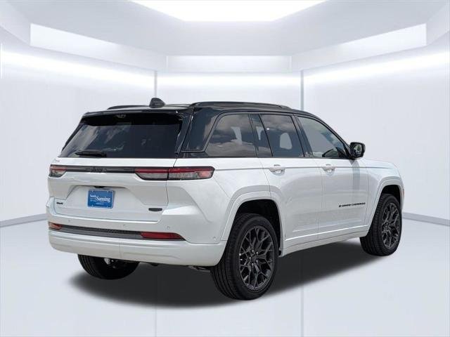 New 2026 Bright White Clear-Coat Exterior Paint Jeep Summit image 7
