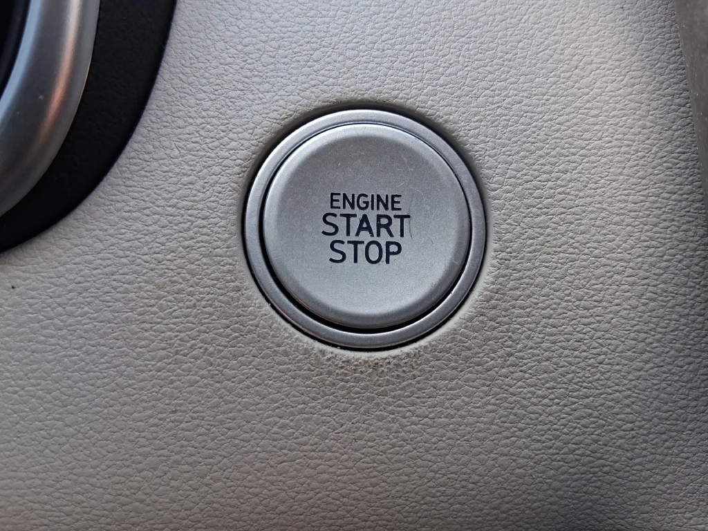 Used 2024 Silver Hyundai SEL image 13
