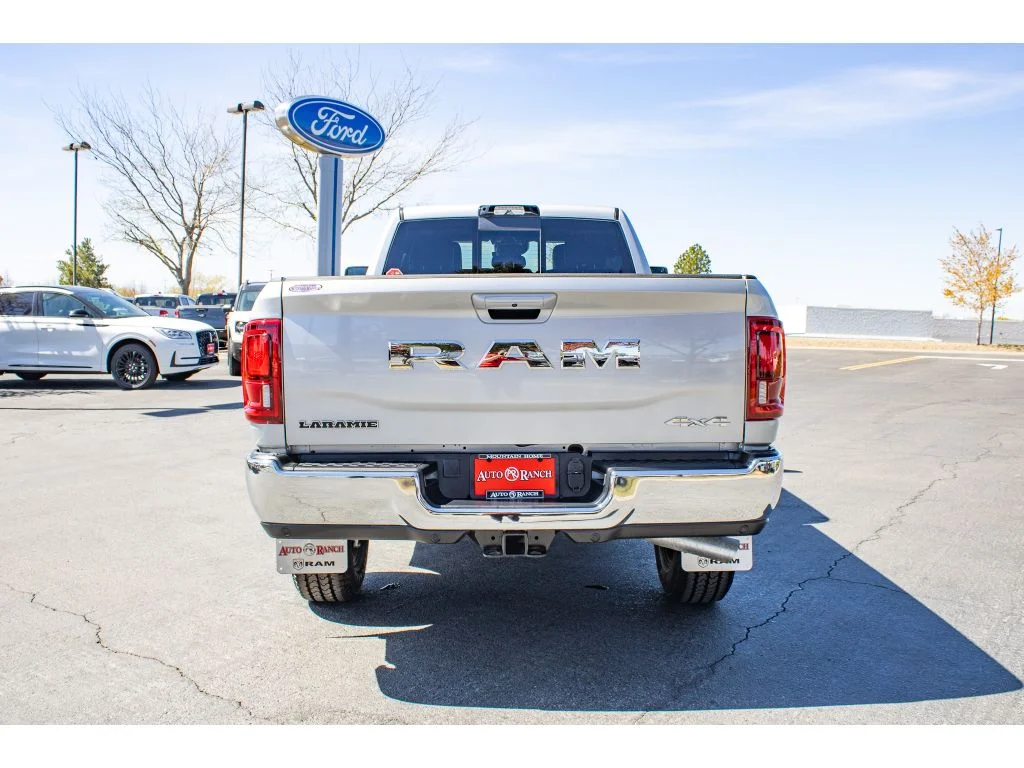 New 2026 Silver-Zynith Exterior Paint RAM Laramie image 6