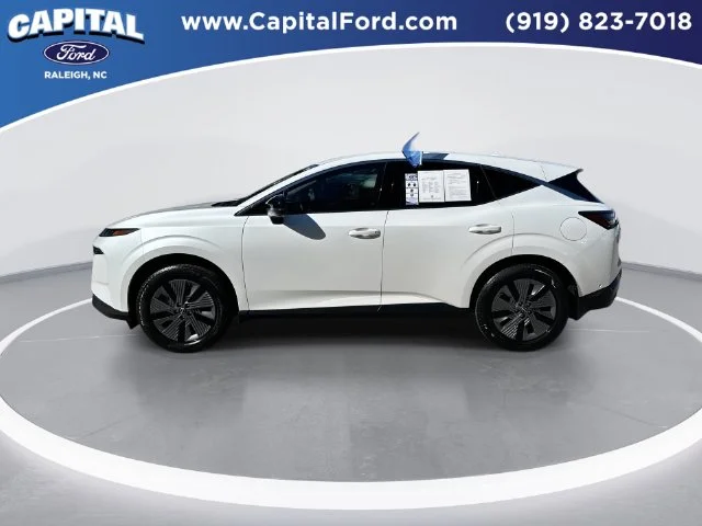 Used 2025 White Nissan SL image 5