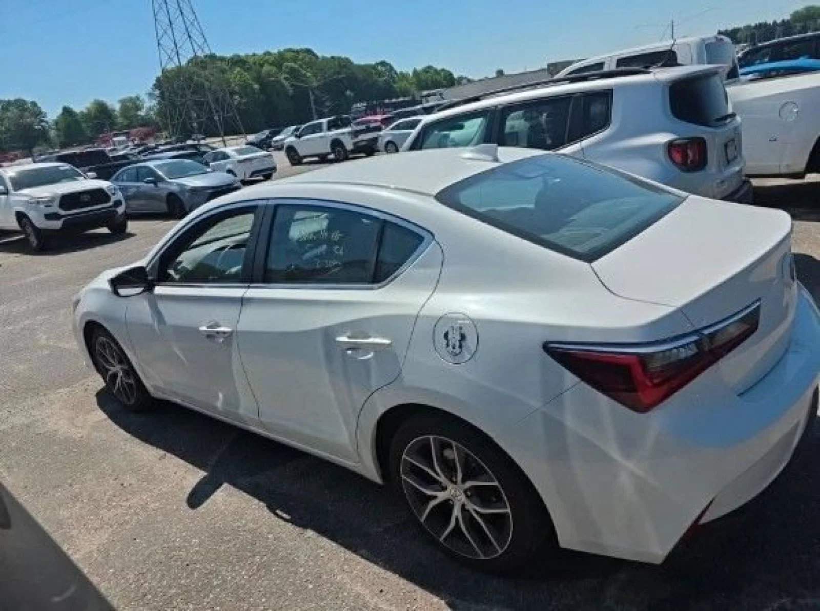 Used 2020 Platinum White Pearl Acura w/Premium Pkg image 6