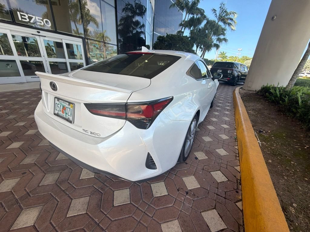 Used 2021  Lexus RC 300 image 6