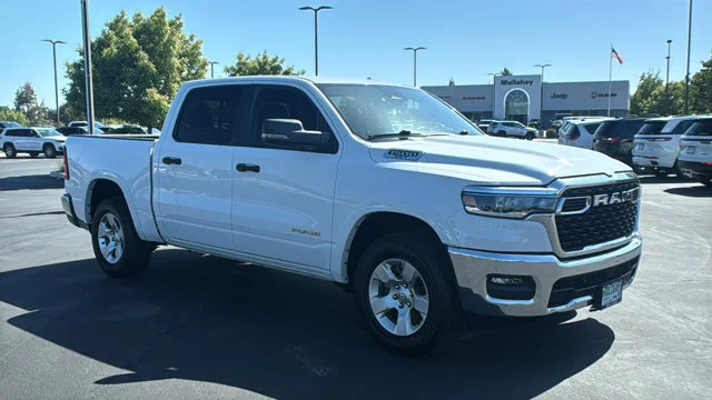 2025 RAM 1500 Big Horn/Lone Star 4x4 Crew Cab 5'7's photo