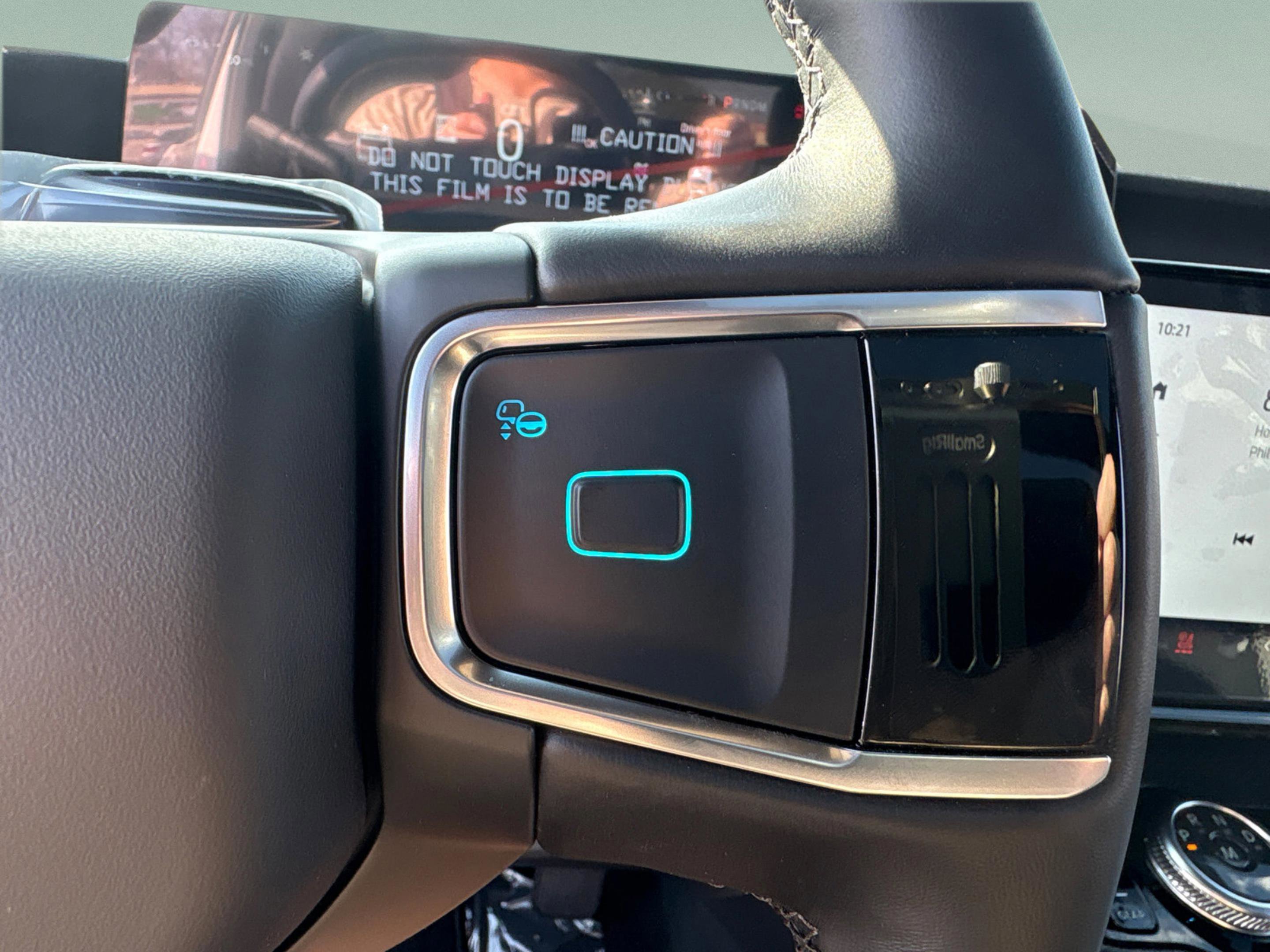 New 2026 Star White Metallic Tri-Coat Ford MAX Platinum® image 24