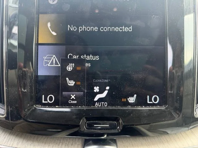 Used 2018 Blue Volvo T8 Inscription image 11