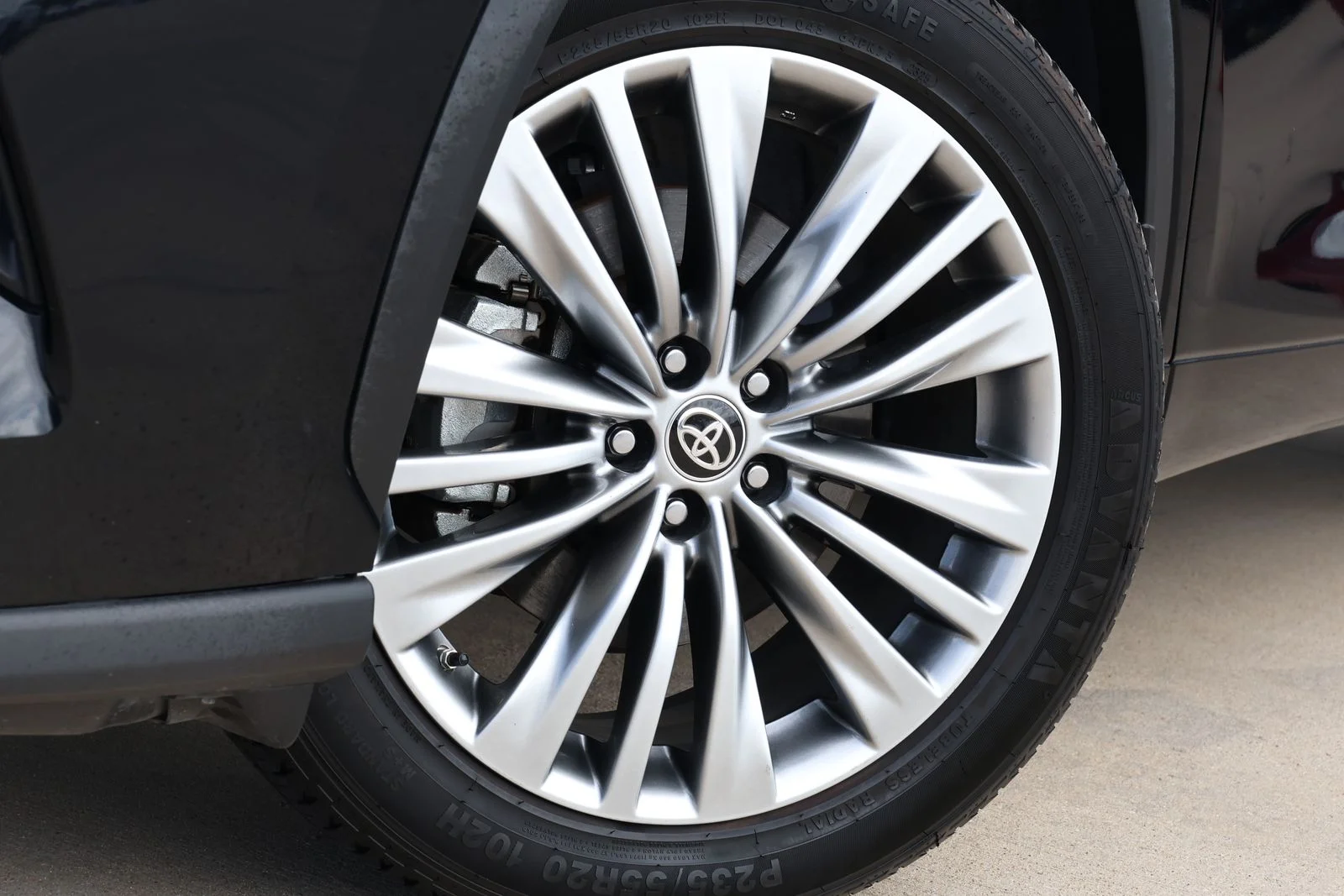 Used 2021 Black Toyota Platinum image 13