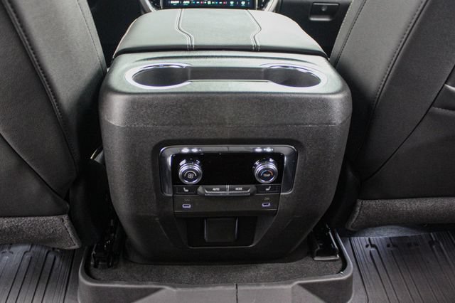 New 2026 Onyx Black GMC Elevation image 25