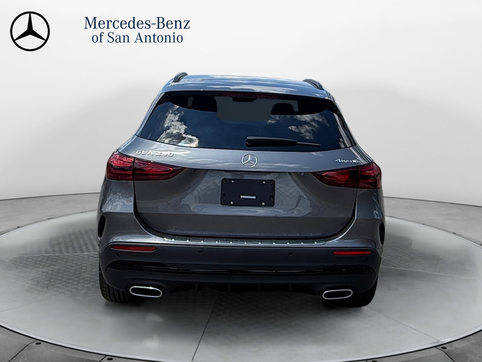 New 2026 Mountain Grey Metallic Mercedes-Benz GLA 250 image 31