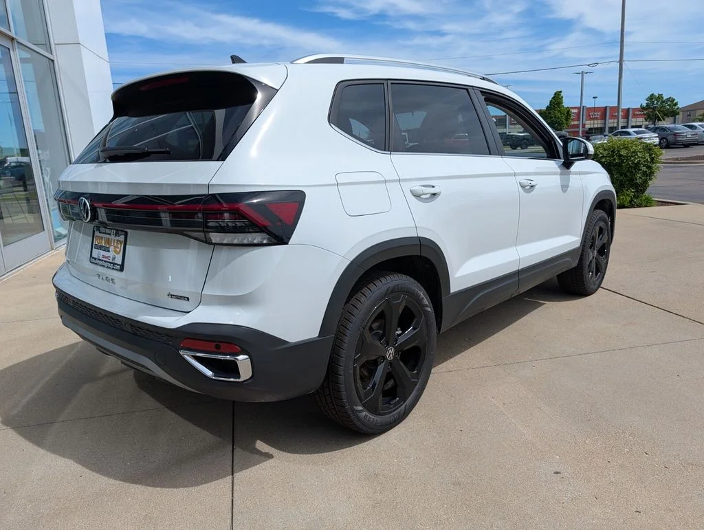 New 2026 White Volkswagen 1.5T SEL image 3
