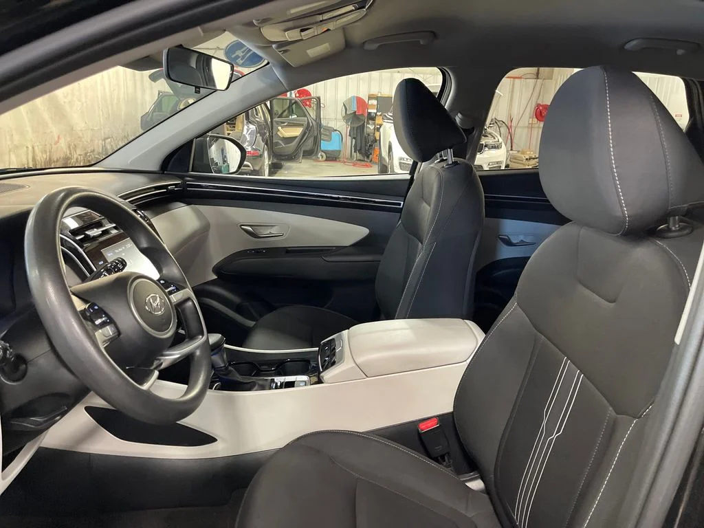 Used 2024 Black Hyundai SEL image 14