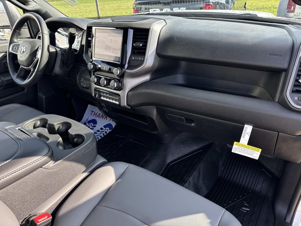2026 RAM 3500 Chassis Tradesman - Photo 25