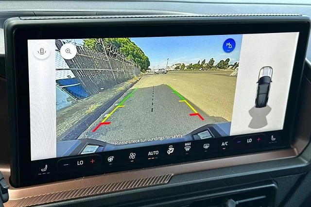 New 2026 Carbonized Gray Metallic Ford Outer Banks® image 39