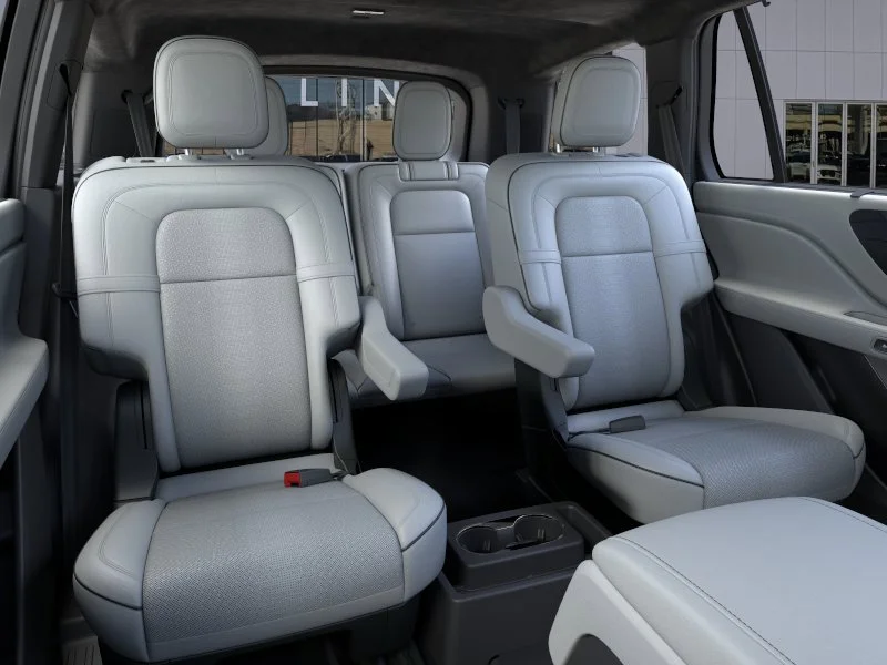 New 2026 Pristine White Metallic Tri-Coat Lincoln Black Label image 11