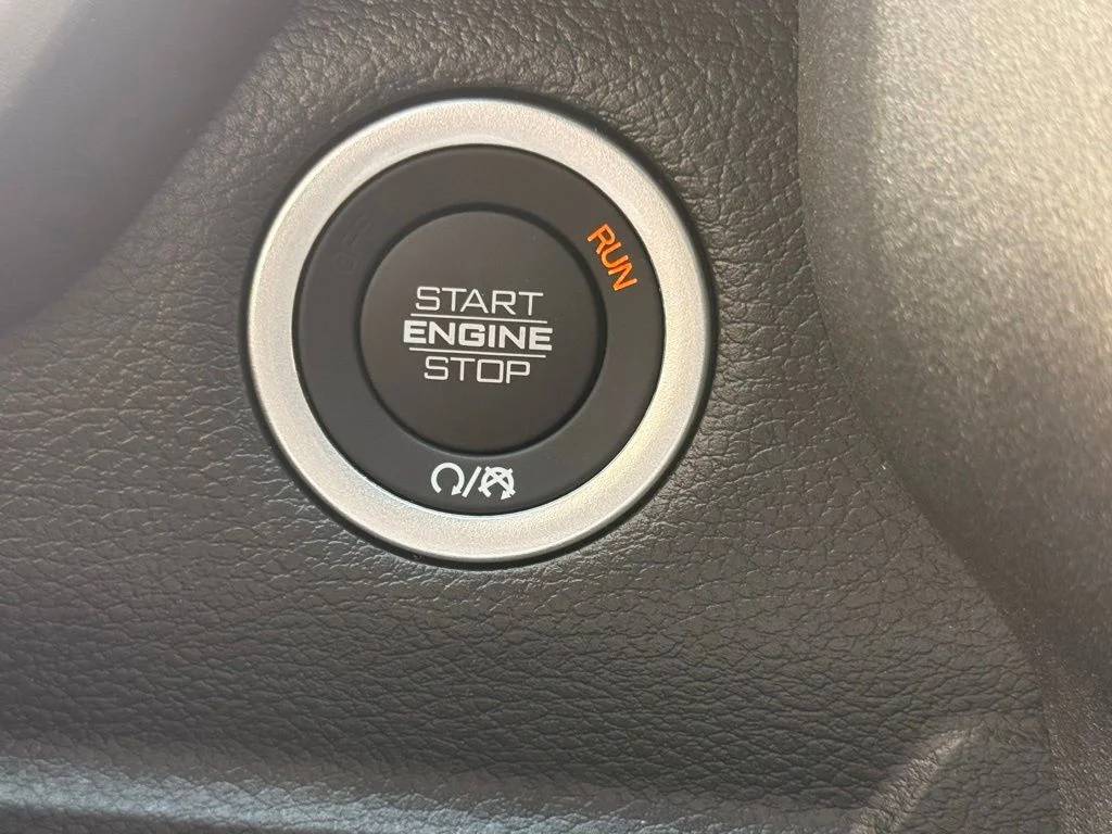 New 2026 Molten Red Pearlcoat RAM Tradesman image 18