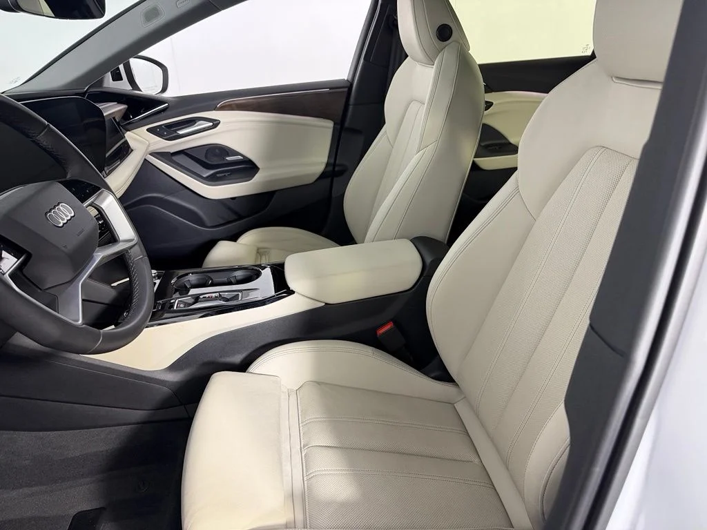 Used 2025 White Audi Prestige image 24