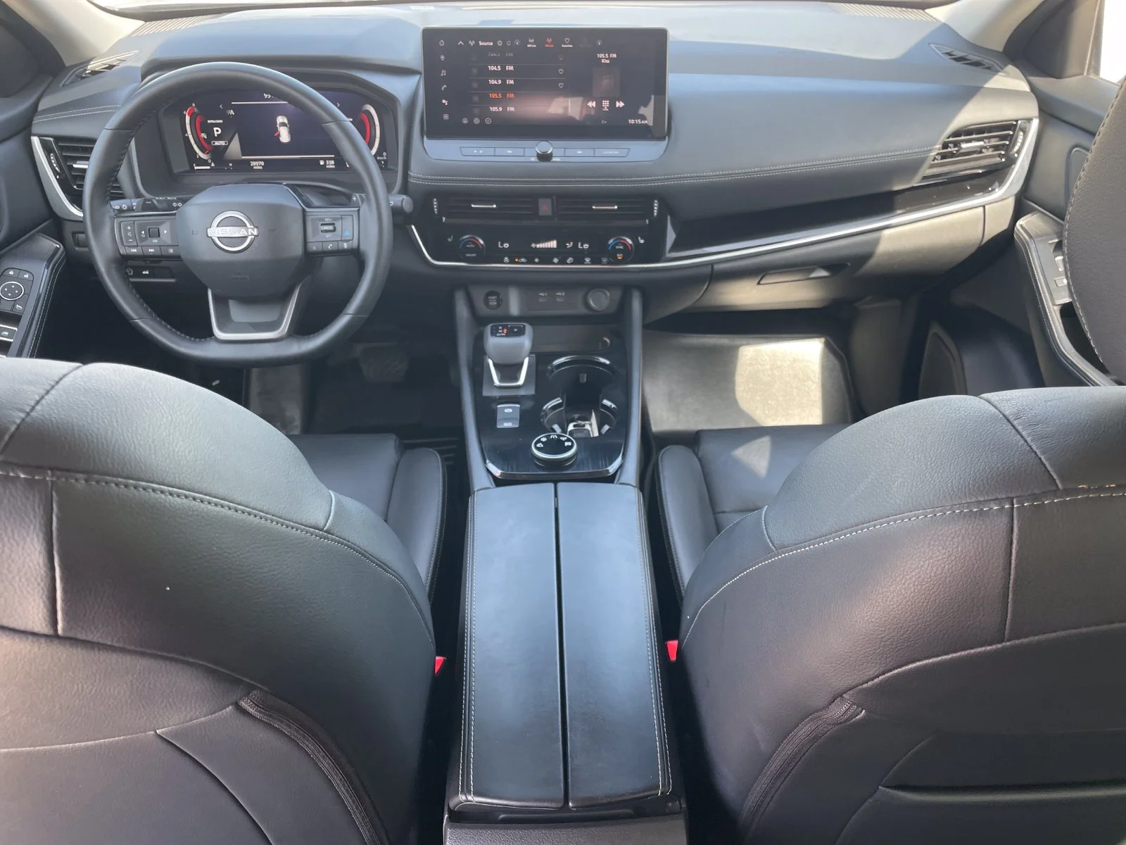 Used 2025 Gray Nissan SL image 9
