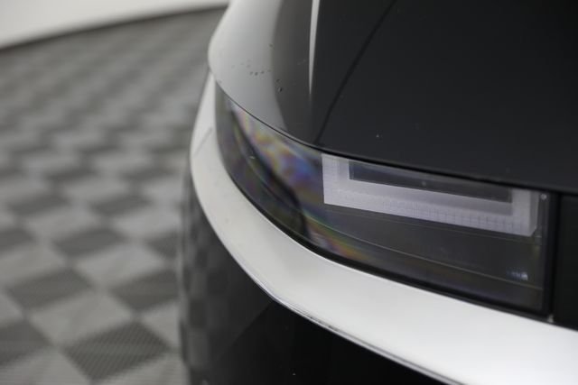 2023 Hyundai IONIQ 5 Limited - Photo 10