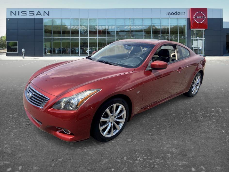 Used 2014 Venetian Ruby INFINITI Base image 1