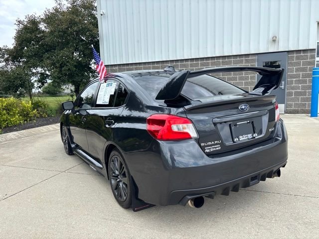 Used 2018 Dark Gray Metallic Subaru Base image 8