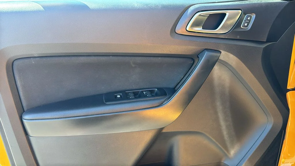 Used 2022 Cyber Orange Metallic Tricoat Ford XLT image 19