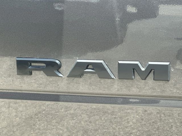 New 2026 Granite Crystal Metallic Clear-Coat Exterior Paint RAM Laramie image 38