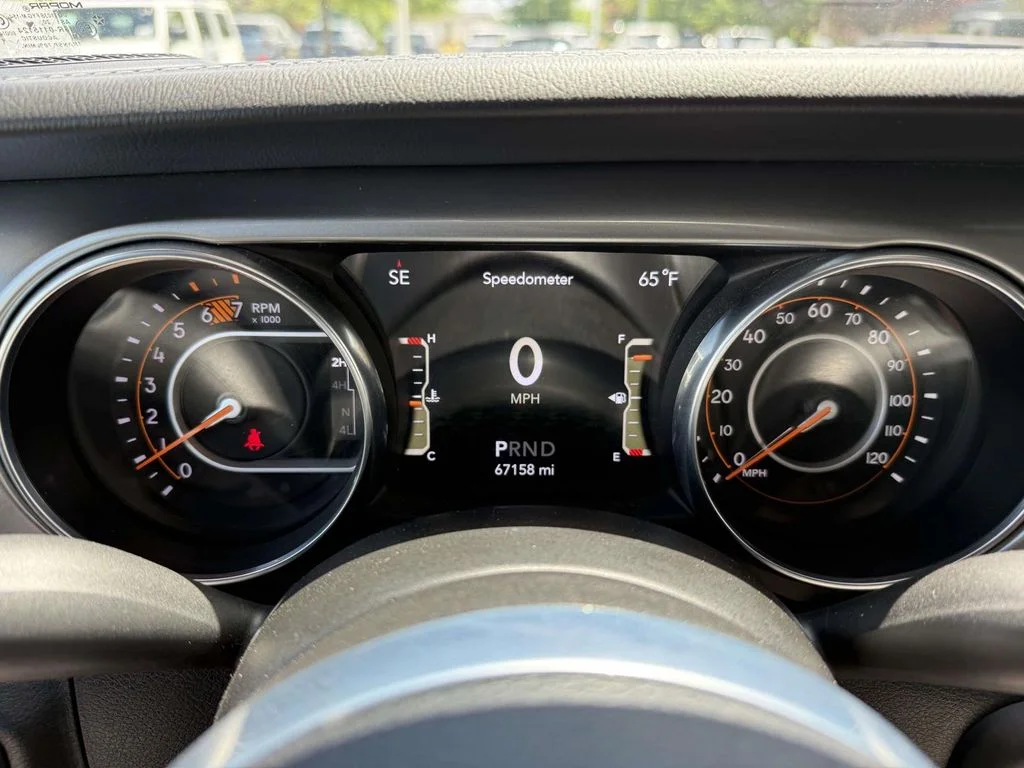 Used 2021 Gray Jeep Unlimited Sahara image 25